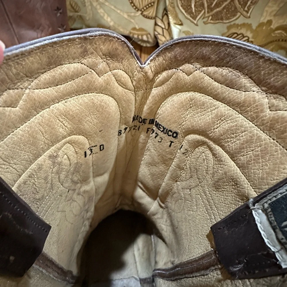 Frye Cowboy Boots - Stars and Stripes - 13D - Picture 4 of 4